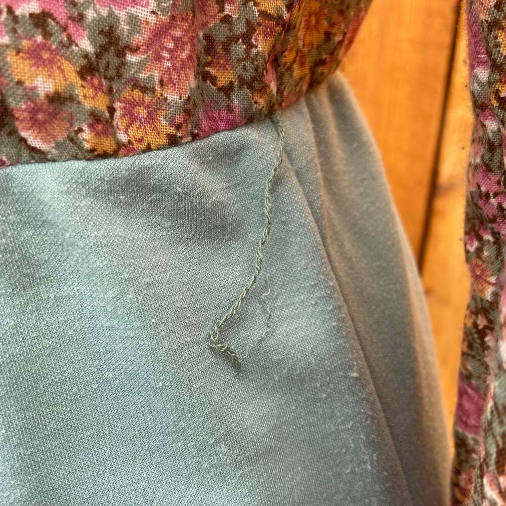 Vintage Leslie Fay 1970’s Floral Dress - Picture 12 of 12